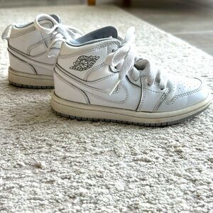 *Gently Worn*  NIKE Children's Air Jordan 1 Mid sneakers, White Cool Grey -11.5C